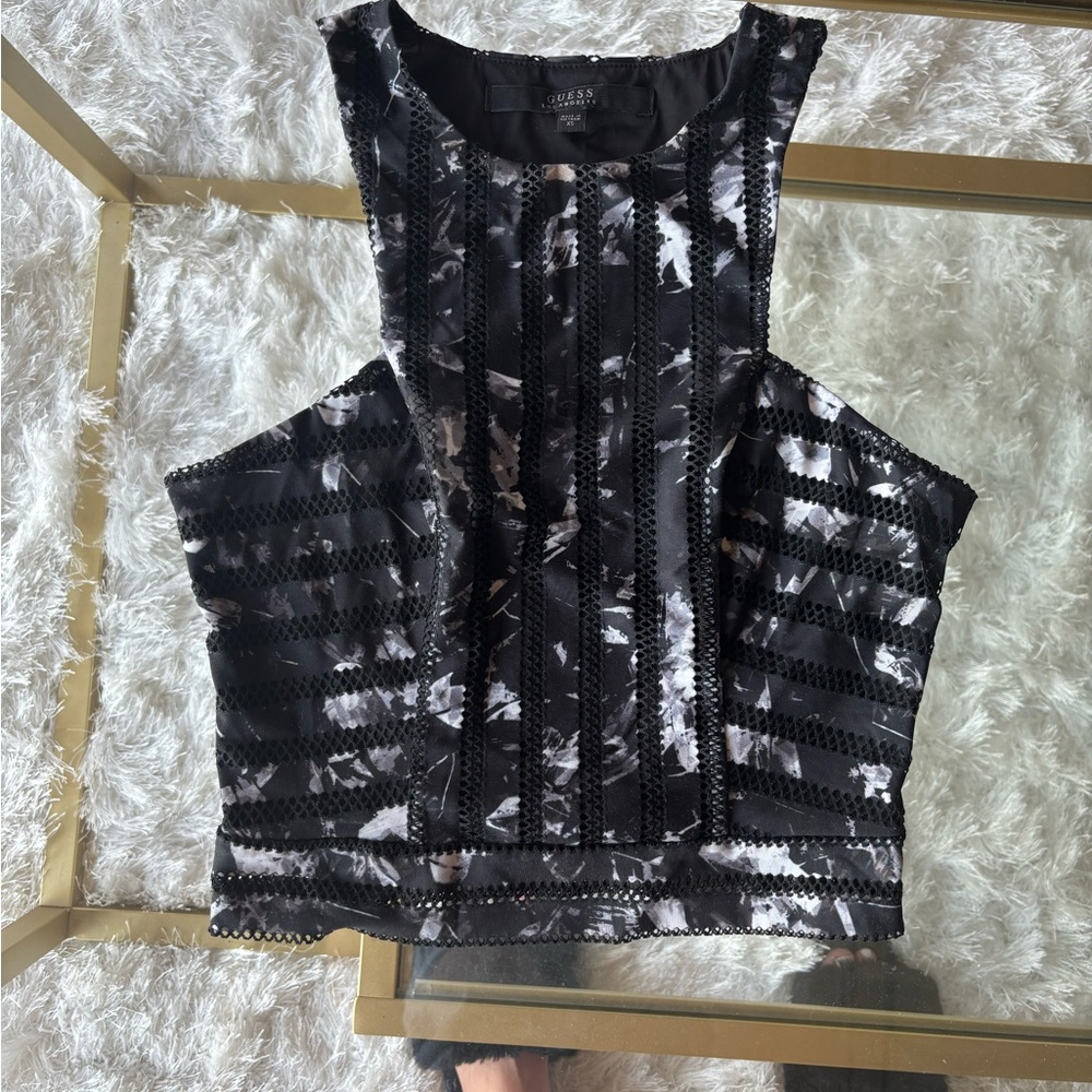Guess elegant Black and White Women's Top